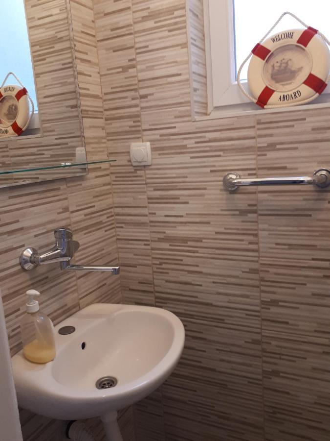 Apartamento Cozy Hikers Flat Belgrado Exterior foto