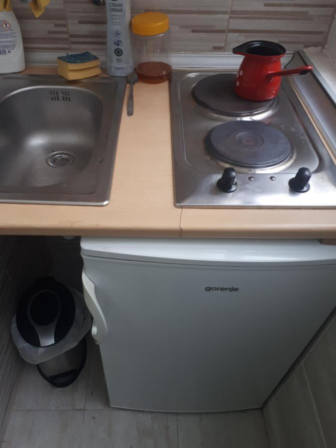 Apartamento Cozy Hikers Flat Belgrado Exterior foto