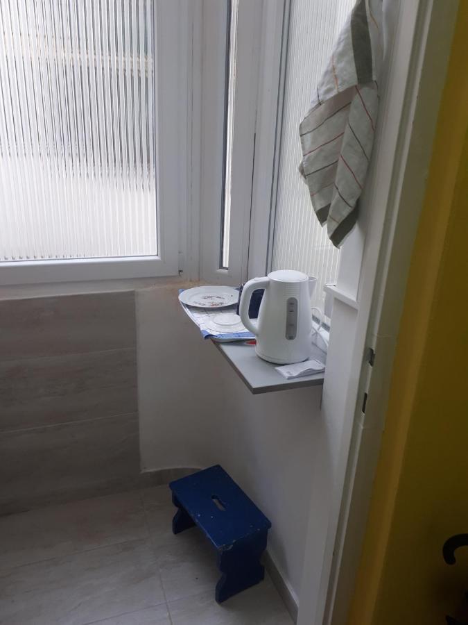 Apartamento Cozy Hikers Flat Belgrado Exterior foto