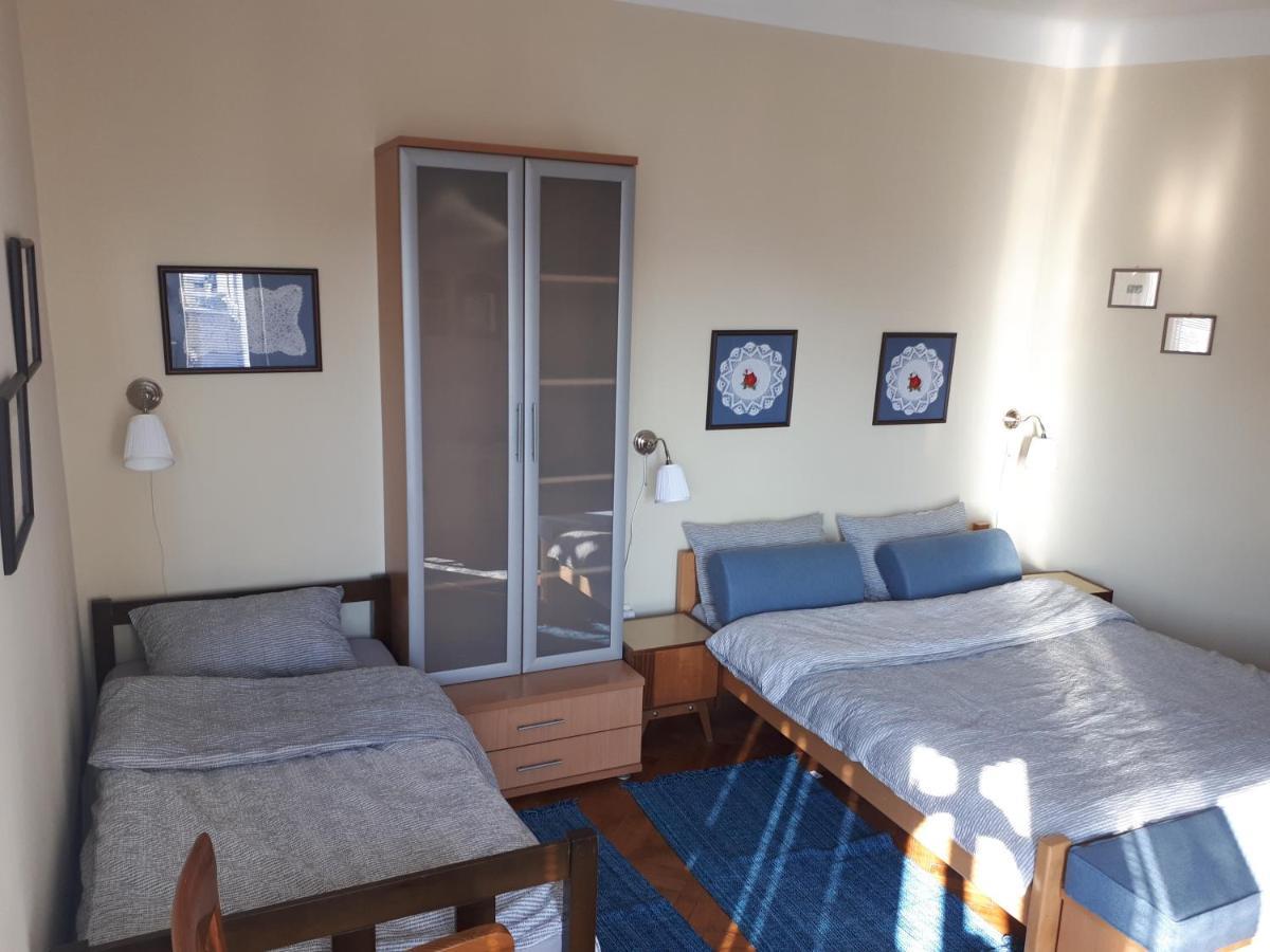 Apartamento Cozy Hikers Flat Belgrado Exterior foto